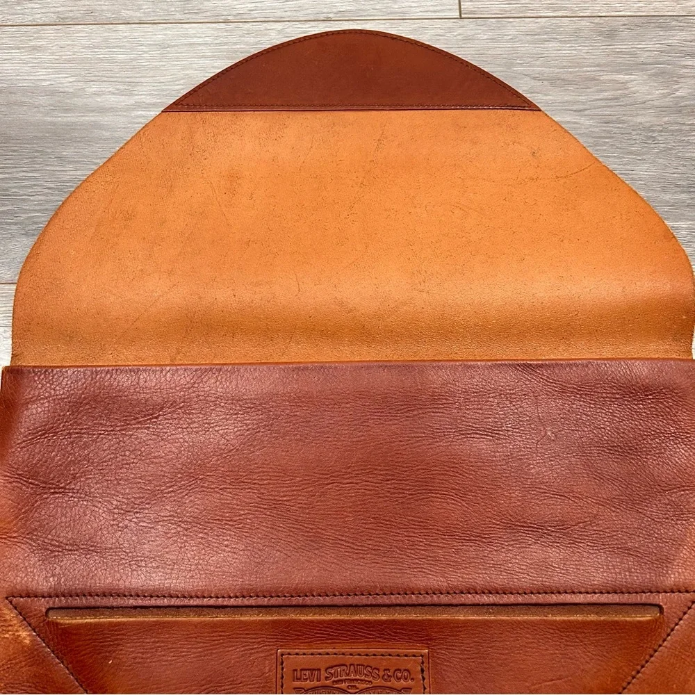 Levi's Leather Laptop Computer Case Rectangular Shaped Brown 15.6 x 12 Inch - Picture 8 of 15